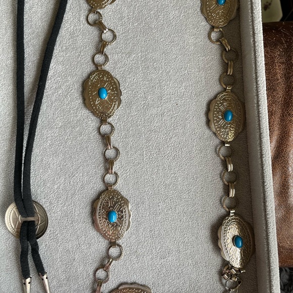 Western wear bolo tie and belt - Picture 4 of 6